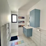 Pop-art Proche Autoroute, Plages Et Attractions, Wifi - Tv, Deco Stylee, Calme * Bessan