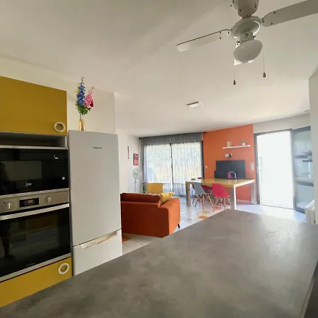 Pop-art Proche Autoroute, Plages Et Attractions, Wifi - Tv, Deco Stylee, Calme Apartment *