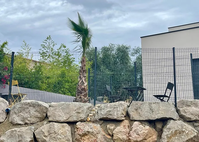 Pop-art Proche Autoroute, Plages Et Attractions, Wifi - Tv, Deco Stylee, Calme Bessan